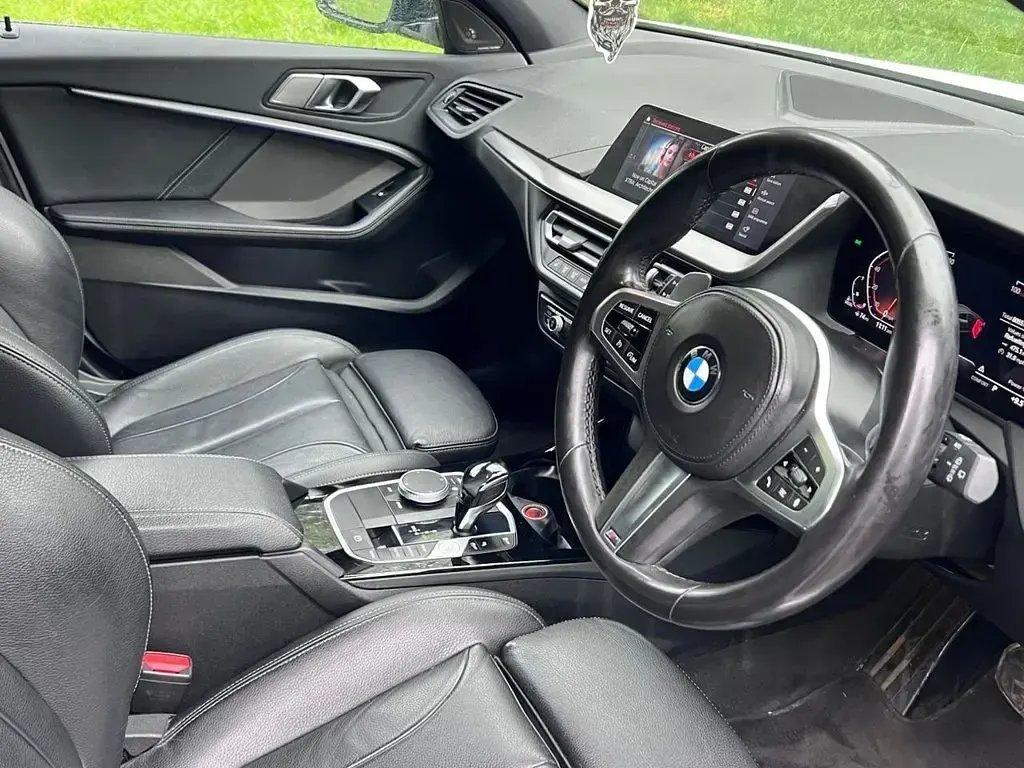 Used BMW 120 M Sport 190 HP (139 kW) 2021 White Hatchback