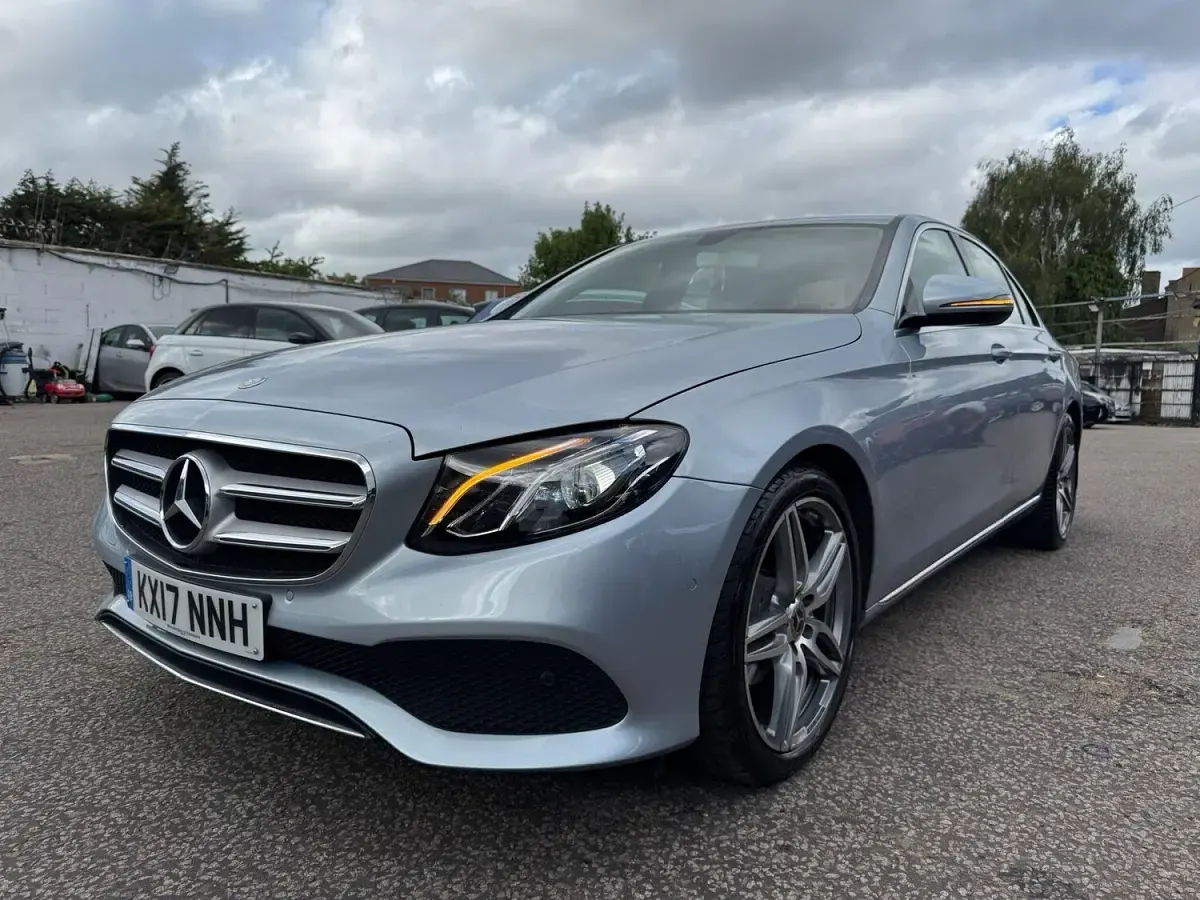 Used Mercedes E200 SE 150 HP (110 kW) 2017 Silver Sedan