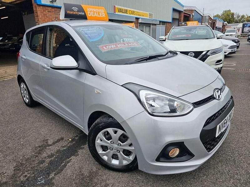 Silver Used 2015 Hyundai i10 SE Hatchback | £5,995 (Fair price) - Image 1/4