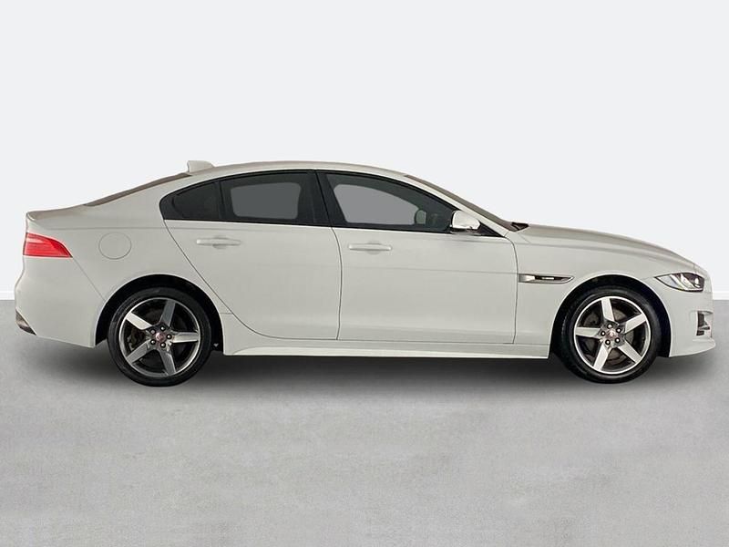 Used Jaguar XE R-Sport 250 HP (183 kW) 2017 White Sedan