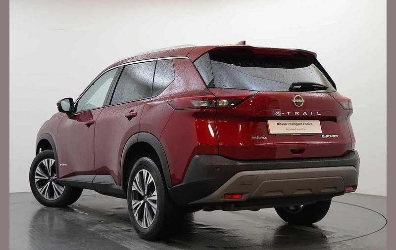 Used Nissan X-Trail N-Connecta 155 HP (114 kW) 2023 Red SUV