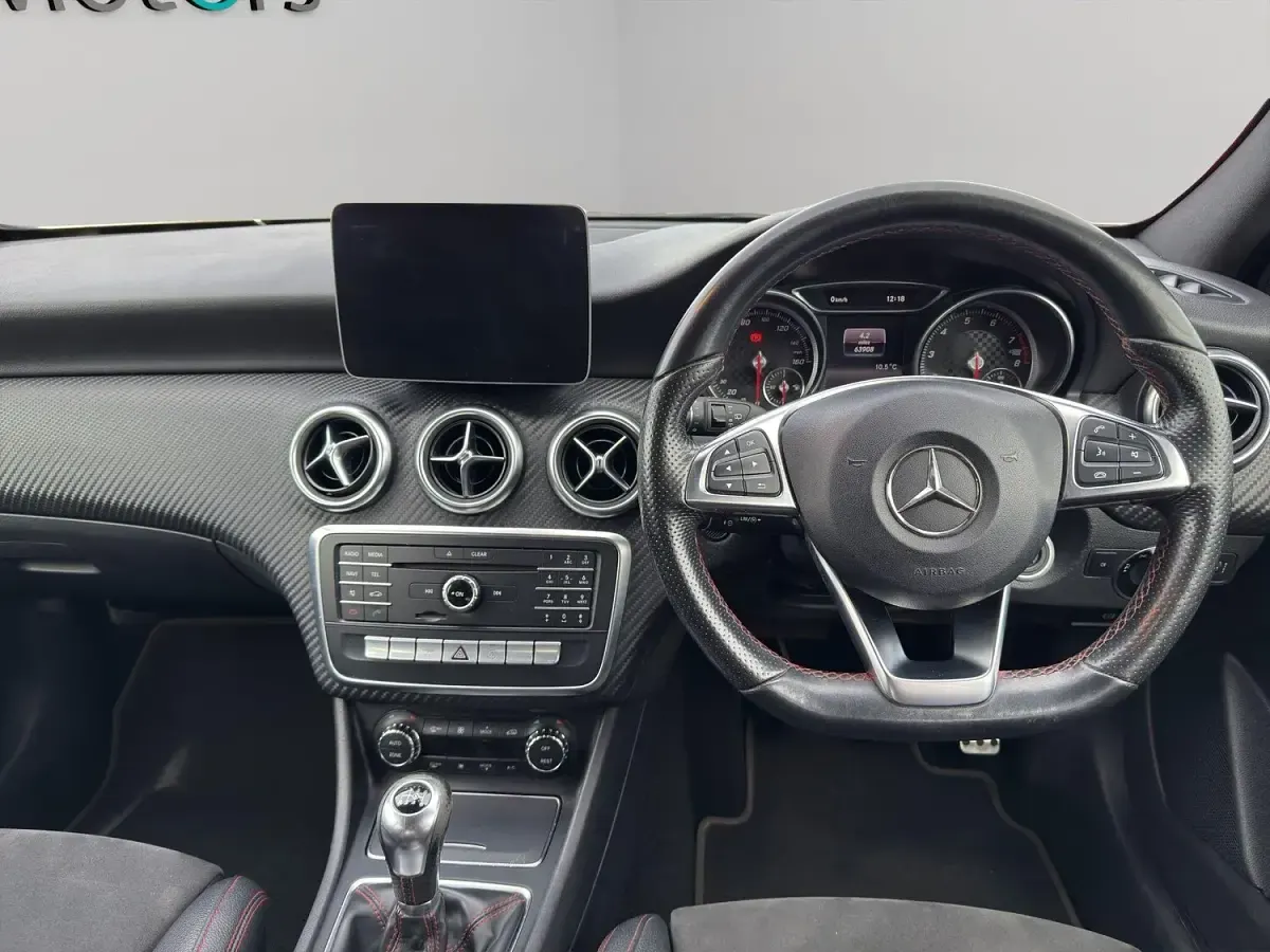 Used Mercedes A180 AMG line 122 HP (89 kW) 2017 White Hatchback