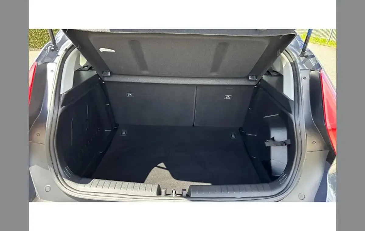 Used Hyundai Bayon Premium 99 HP (72 kW) 2023 Grey SUV