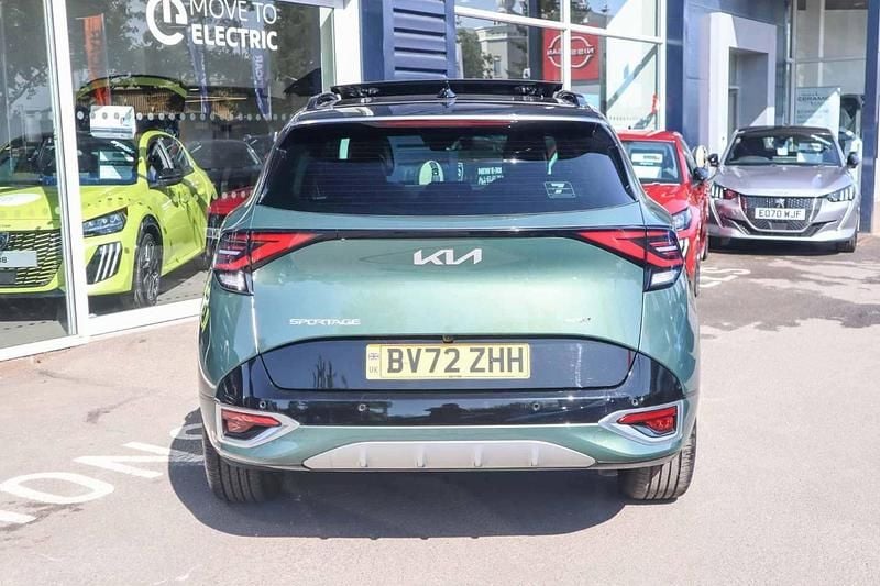 Green Used 2022 Kia Sportage GT-Line S SUV | £28,282 (Good price) - Image 1/4