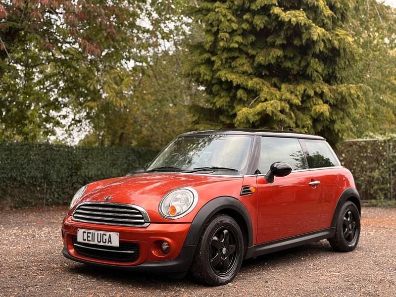 Orange Used 2011 Mini Cooper Hatch Hatchback | £2,495 (Fair price) - Image 1/4