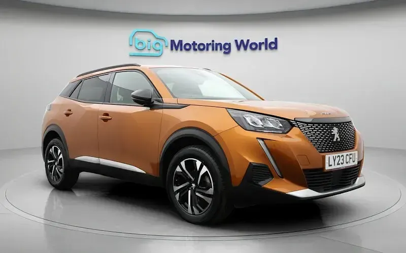 Used Peugeot 2008 Allure+ 101 HP (74 kW) 2023 Orange SUV