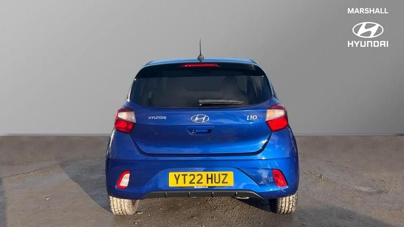 Used Hyundai i10 Premium 84 HP (61 kW) 2022 Blue Hatchback