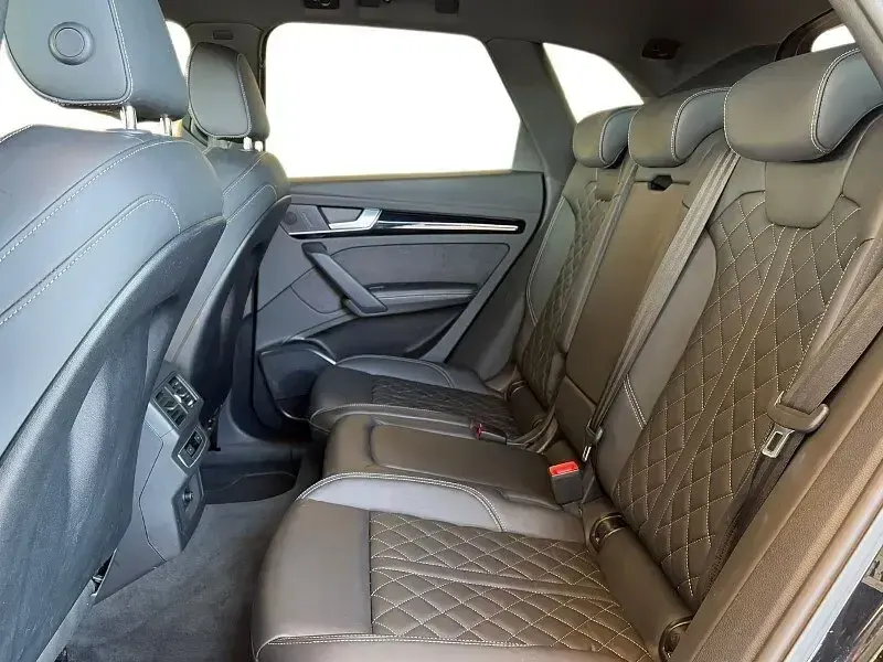 Used Audi Q5 Comfort 265 HP (194 kW) 2022 Black SUV