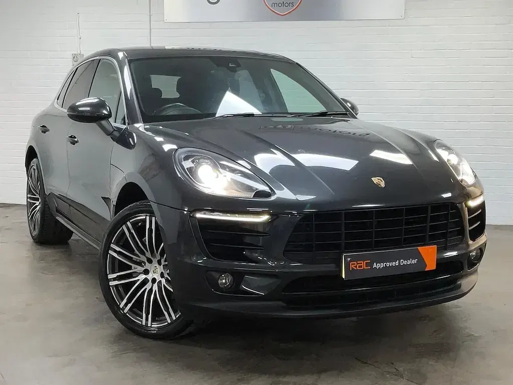Used Porsche Macan 258 HP (189 kW) 2018 Grey SUV