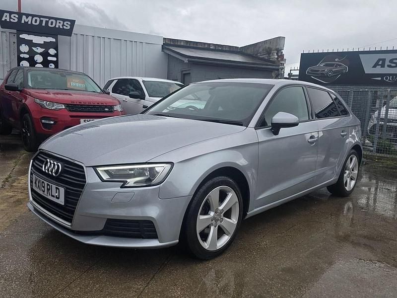 Used Audi A3 Sportback Design 150 HP (110 kW) 2019 Silver Hatchback