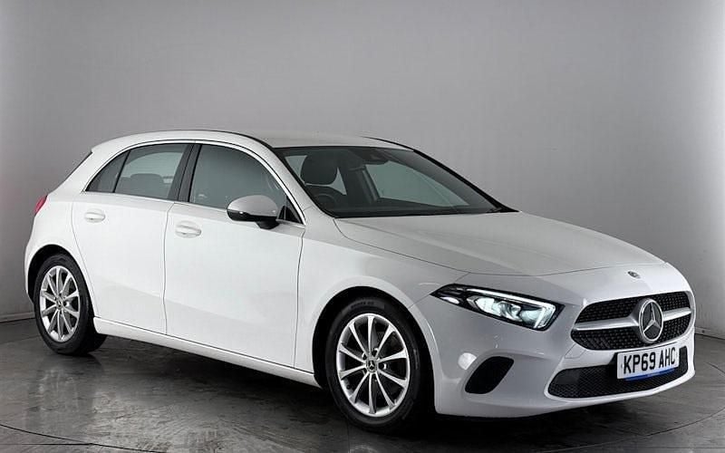 Used 2020 Mercedes A180 Hatchback | £14,550 (Good price) - Image 1/3