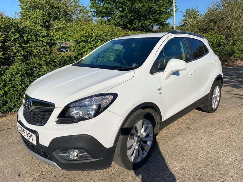 Used Vauxhall Mokka 140 HP (102 kW) 2015 White SUV