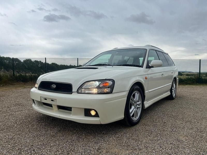 Premium white pearl mica Used 2002 Subaru Legacy GT Estate | £9,999 - Image 1/4