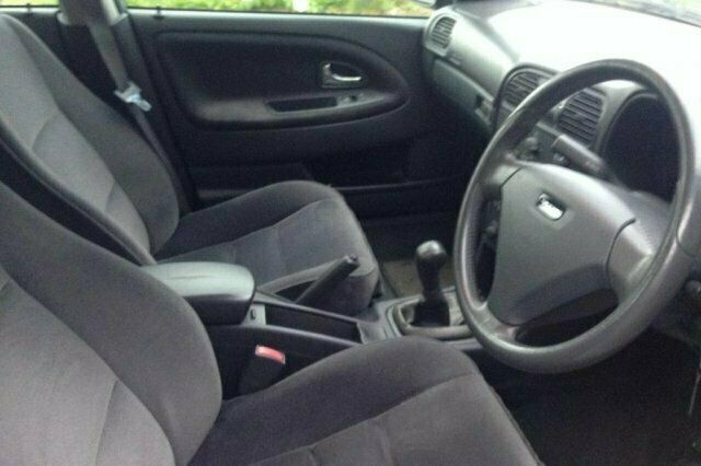 Used Volvo S40 122 HP (89 kW) 2003 Sedan