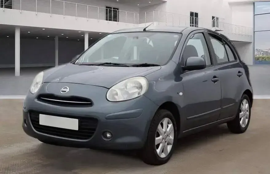 Begagnad Nissan Micra Acenta 2011 Grå Halvkombi