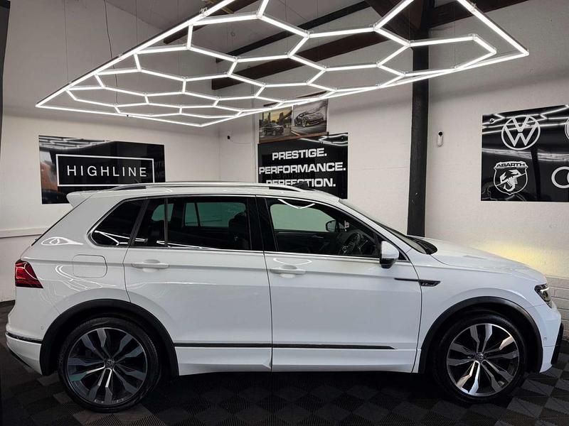 Used VW Tiguan R-line 150 HP (110 kW) 2019 White SUV