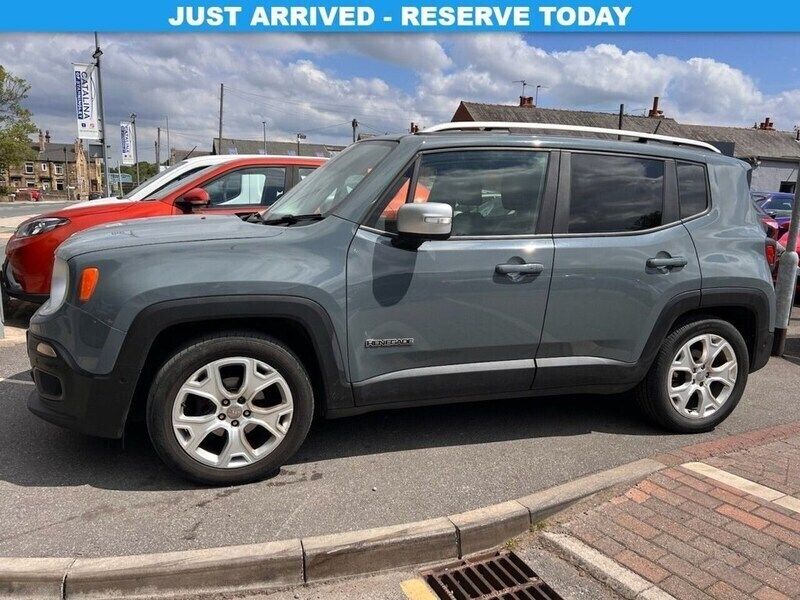 Grey Used 2016 Jeep Renegade Limited SUV | £11,900 (A bit pricey) - Image 1/4