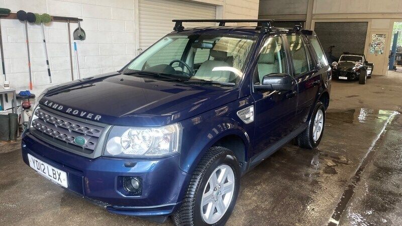Blue Used 2012 Land Rover Freelander 2 SUV | £3,495 (Fair price) - Image 1/4