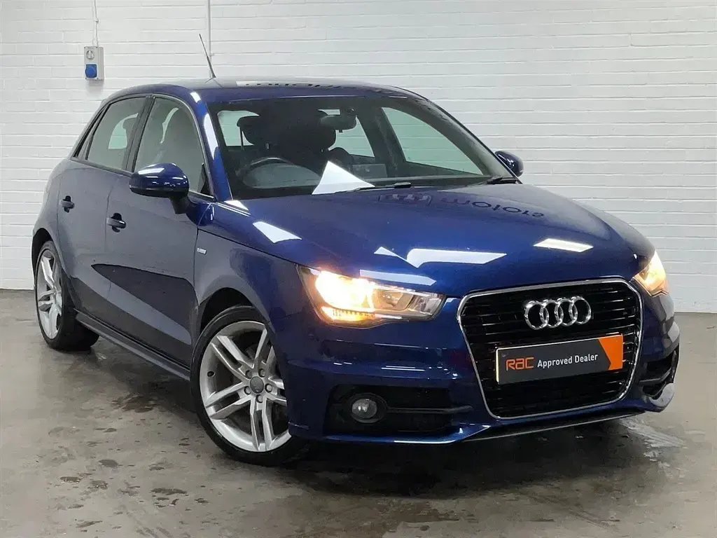 Begagnad Audi A1 Sportback S-Line 105 HK (77 kW) 2013 Blå Halvkombi