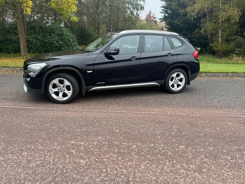 Black Used 2011 BMW X1 SUV | £2,950 (Expensive) - Image 1/4