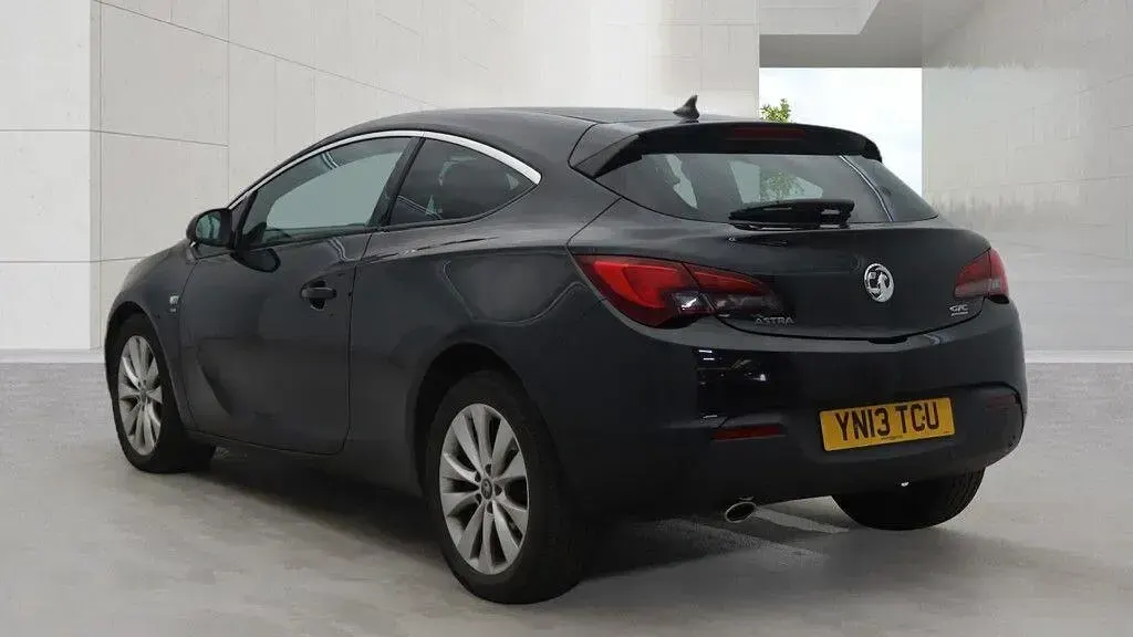 Used Vauxhall Astra GTC SRi 2013 Black Hatchback