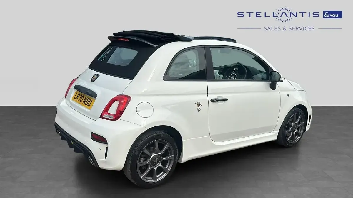 Used Abarth 595C 143 HP (105 kW) 2020 White Cabriolet