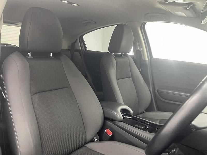 Used Honda HR-V SE 130 HP (95 kW) 2019 Grey SUV