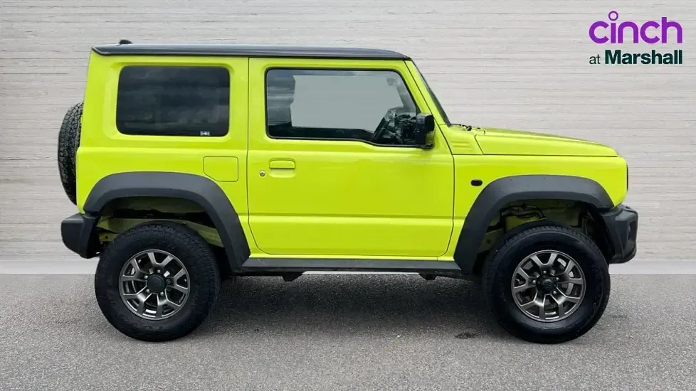 Used Suzuki Jimny SZ5 101 HP (74 kW) 2019 Yellow SUV