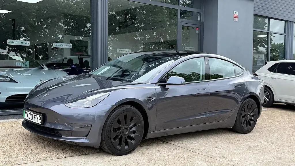 Used Tesla Model 3 Long Range AWD 77 kW (106 HP) 2020 Grey Sedan