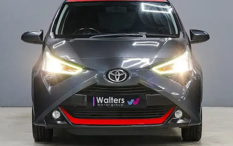 Used Toyota Aygo x-press 69 HP (50 kW) 2018 Hatchback