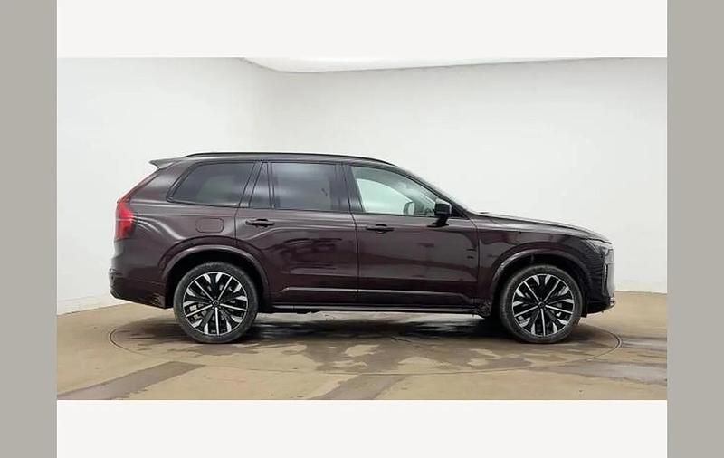 Used Volvo XC90 Ultra 247 HP (181 kW) 2025 Red SUV