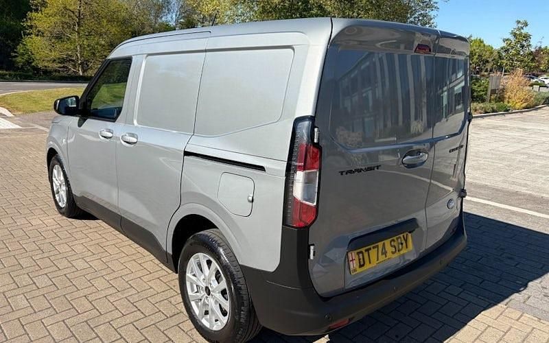 Usado Ford Transit Limited 125 CV (91 kW) 2025 Plateado Van