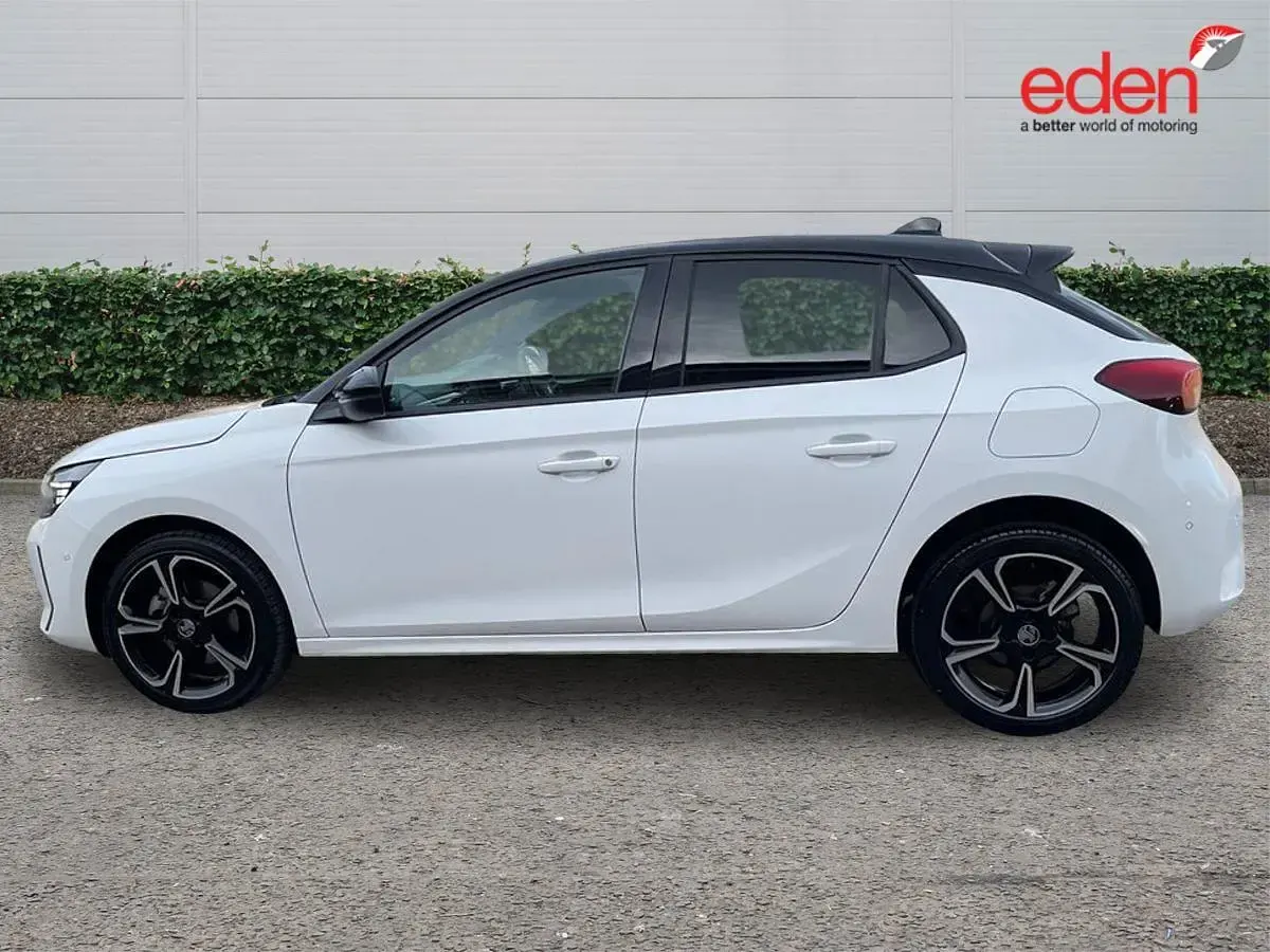 Used Vauxhall Corsa Ultimate 100 HP (73 kW) 2025 White Hatchback