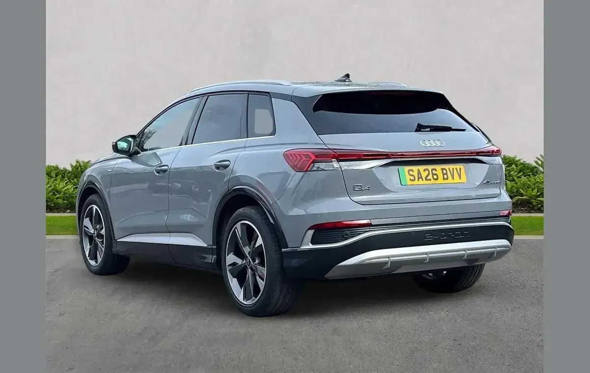 New Audi Q4 e-tron S-Line 210 kW (286 HP) 2026 Grey SUV