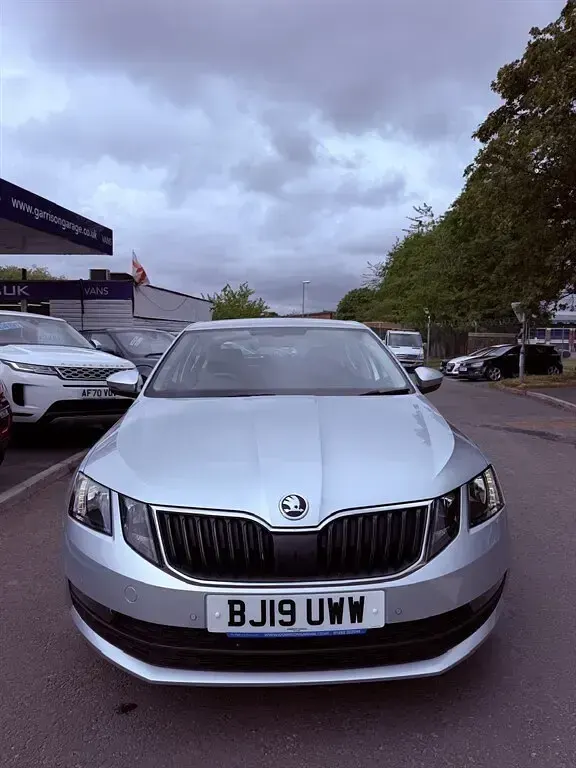Used Skoda Octavia SE Technology 115 HP (84 kW) 2019 Silver Hatchback