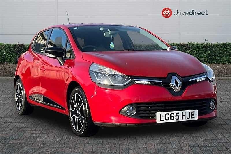 Red Used 2015 Renault Clio IV Dynamique Hatchback | £5,998 (Fair price) - Image 1/4