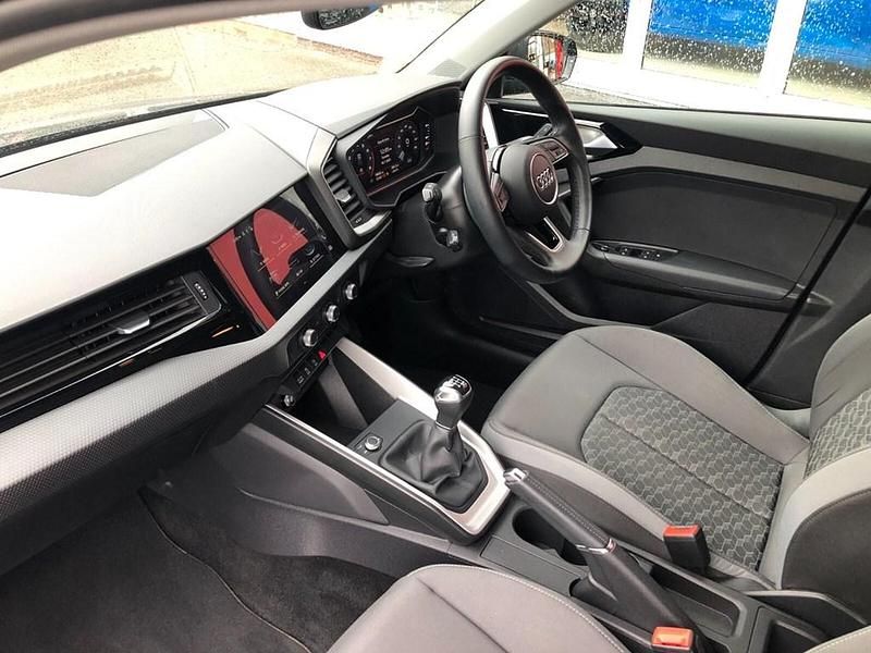 Used Audi A1 Sport 110 HP (80 kW) 2021 Grey SUV