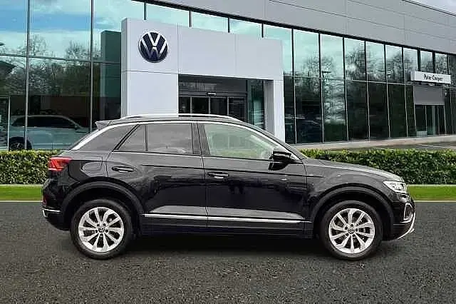 Used VW T-Roc Style 110 HP (80 kW) 2022 Deep black SUV
