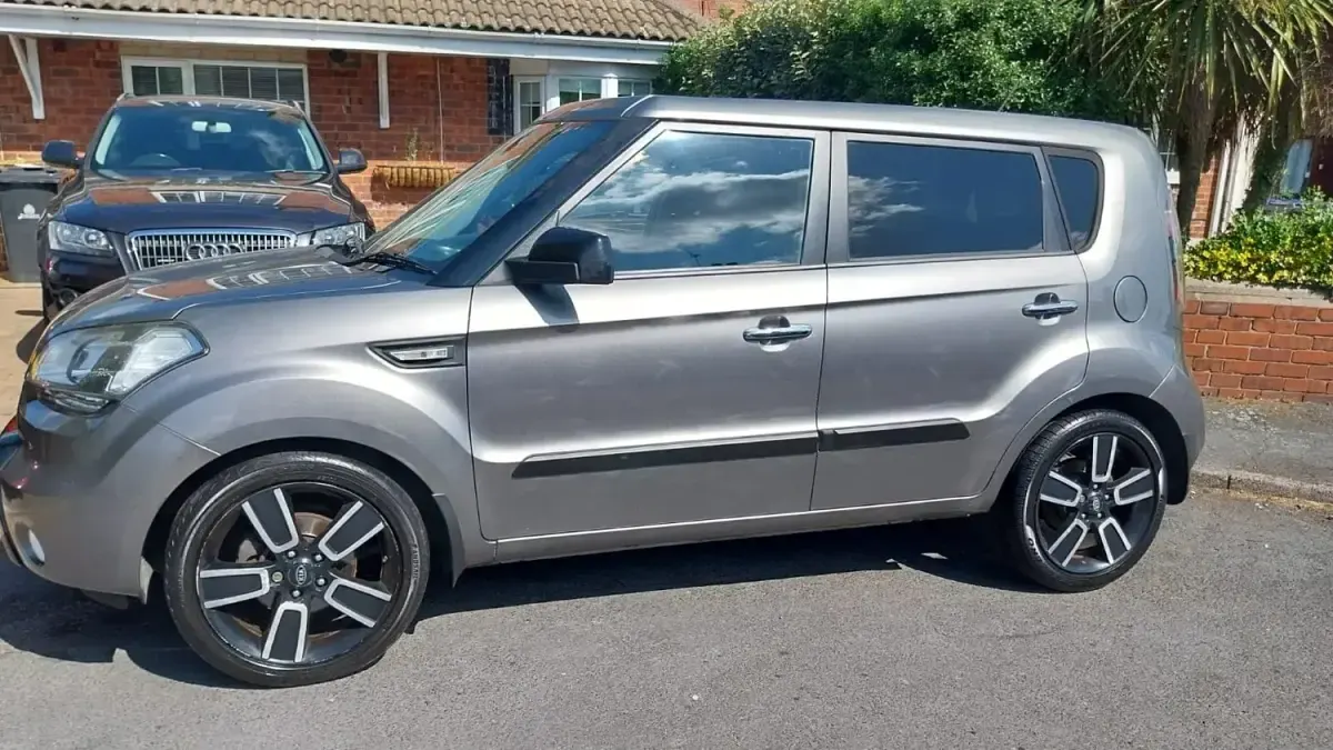 Second-hand Kia Soul 126 CP (92 kW) 2011 Argintiu SUV
