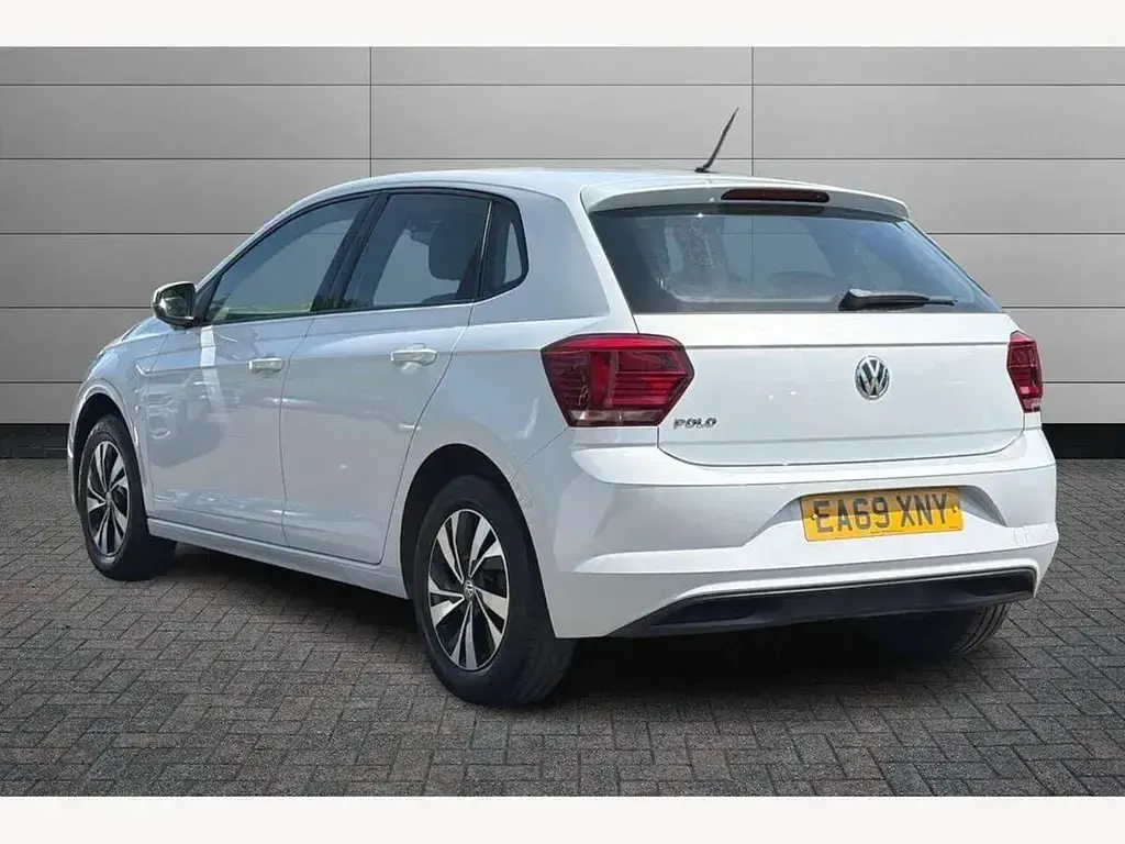 Used VW Polo SE 95 HP (69 kW) 2019 Silver Hatchback