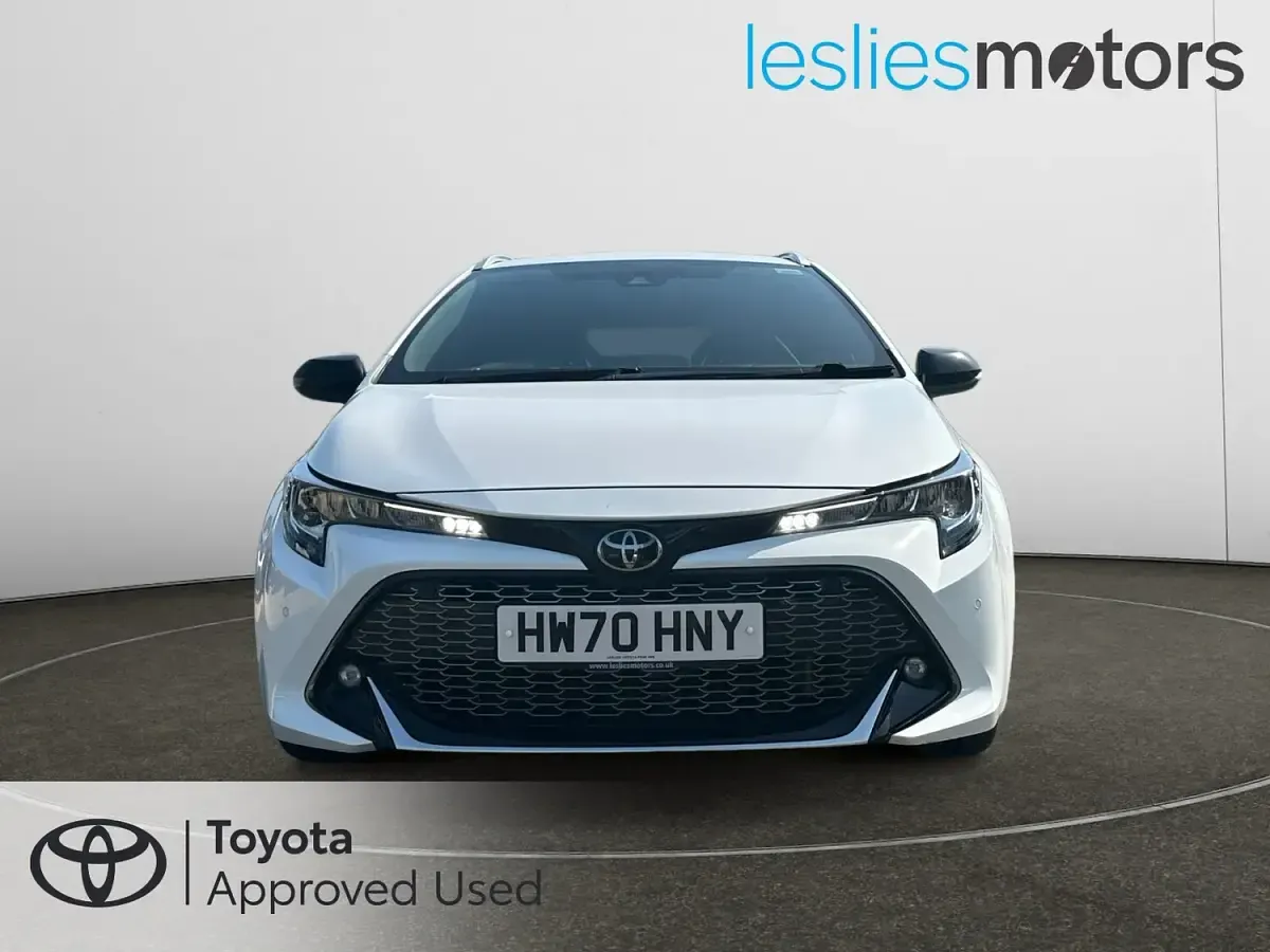 Used Toyota Corolla Sport 122 HP (89 kW) 2020 White Estate
