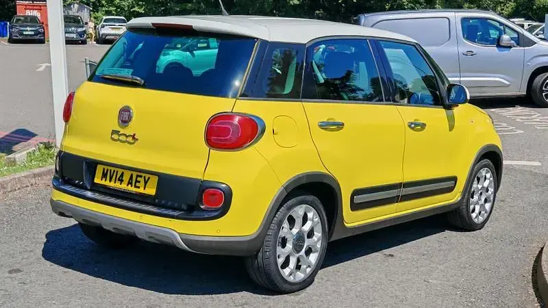Używany Fiat 500L Trekking 105 KM (77 kW) 2014 Biały Minivan
