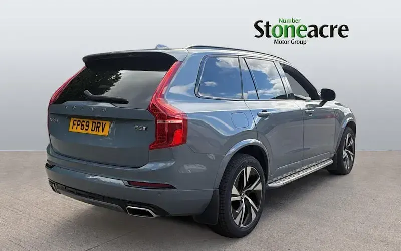 Used Volvo XC90 R-Design 235 HP (172 kW) 2021 SUV