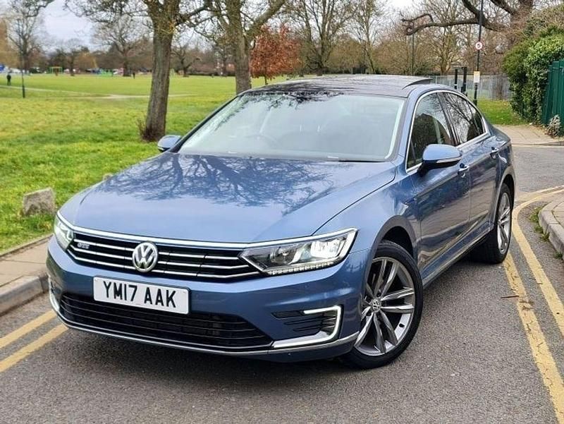 Used VW Passat GTE 2017 Blue Sedan