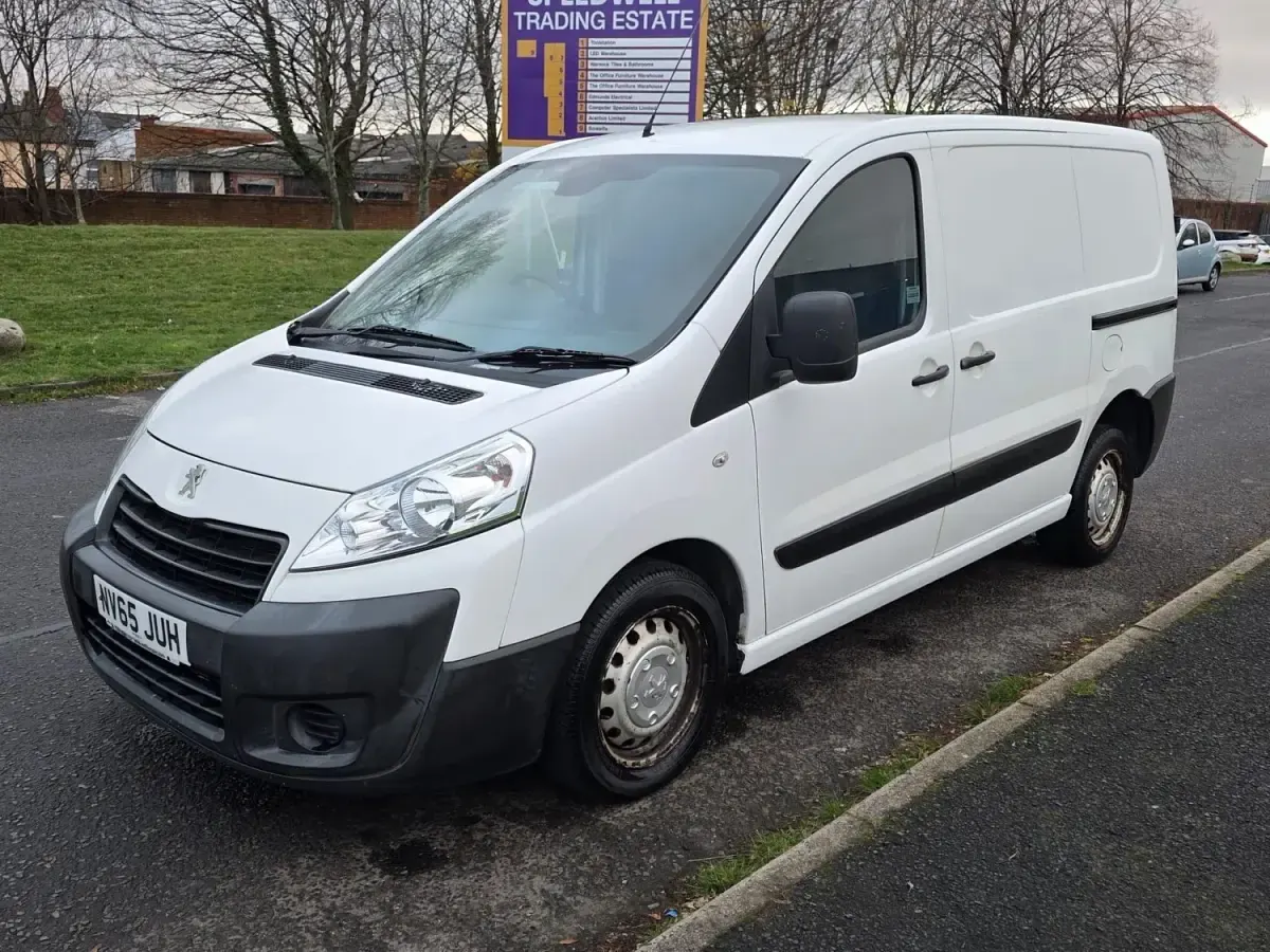 Second-hand Peugeot Expert 2016 Alb Van