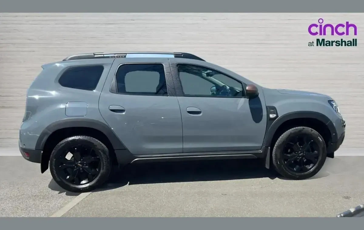 Used Dacia Duster Extreme 150 HP (110 kW) 2024 Grey SUV