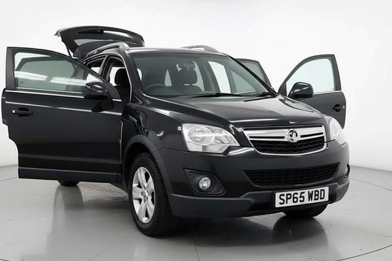 Black Used 2015 Vauxhall Antara S SUV | £2,480 (Fair price) - Image 1/1