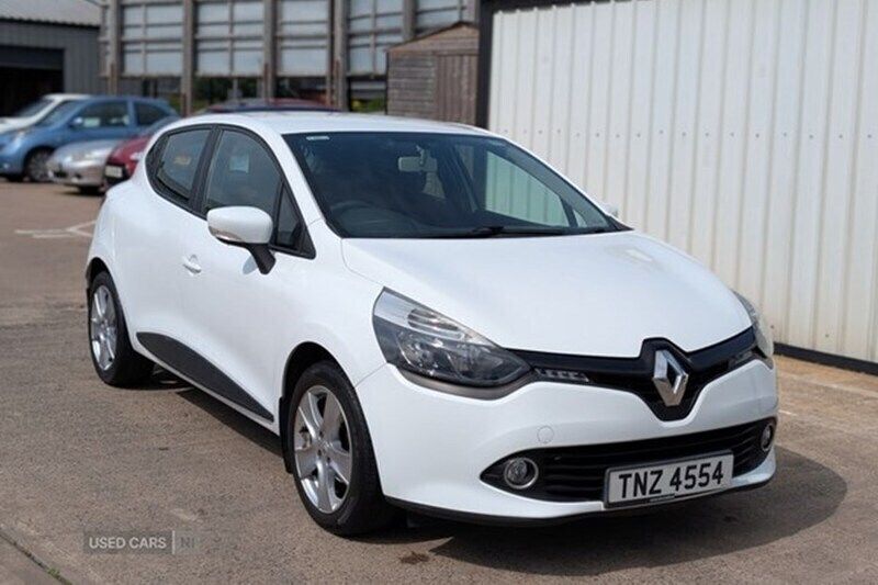 White Used 2013 Renault Clio IV Expression+ Hatchback | £4,995 (Fair price) - Image 1/1