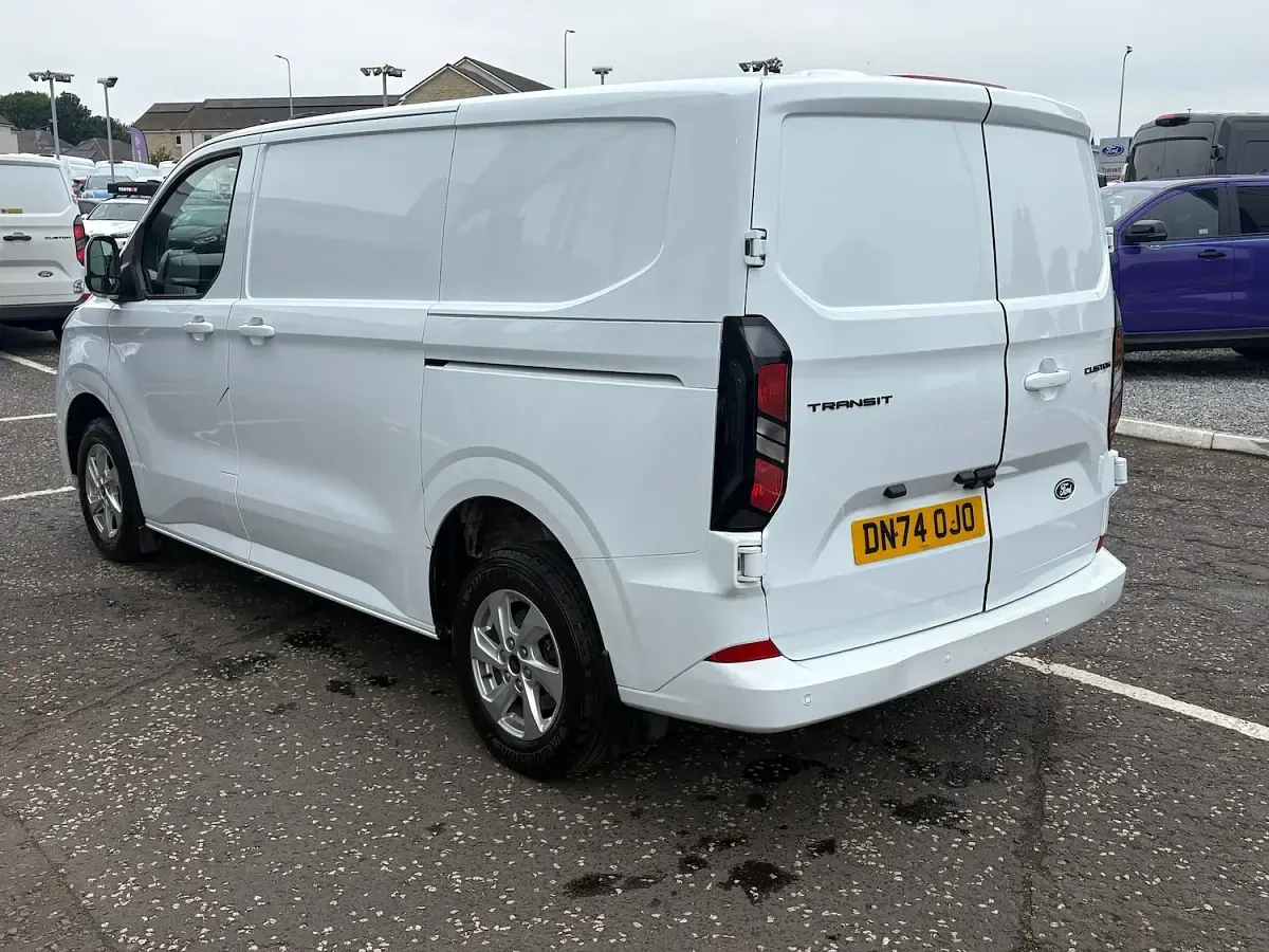 Used Ford Transit Custom Limited 136 HP (100 kW) 2024 White Van