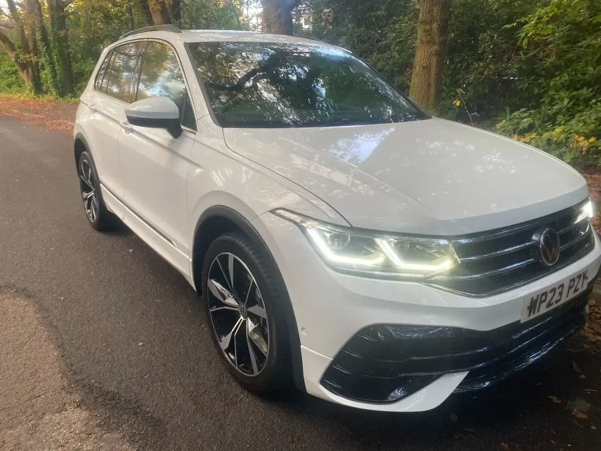 Used VW Tiguan R-line 245 HP (180 kW) 2023 White SUV